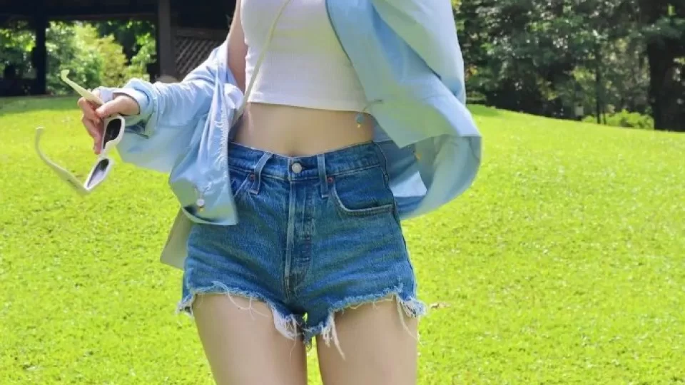 每日大赛实时更新:每日必吃校园大赛|高清视频在线观看|镜头节奏手册播放预览封面